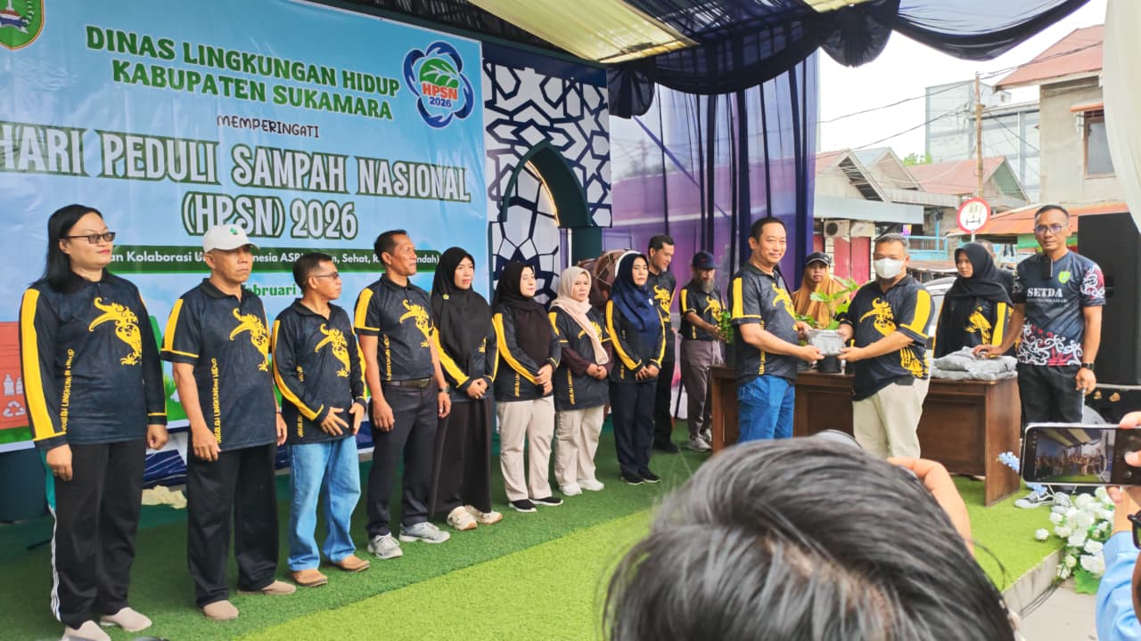 HPSN Commemoration in Sukamara, Local Government and 4F Distribute Compost and Productive Plant Seedlings